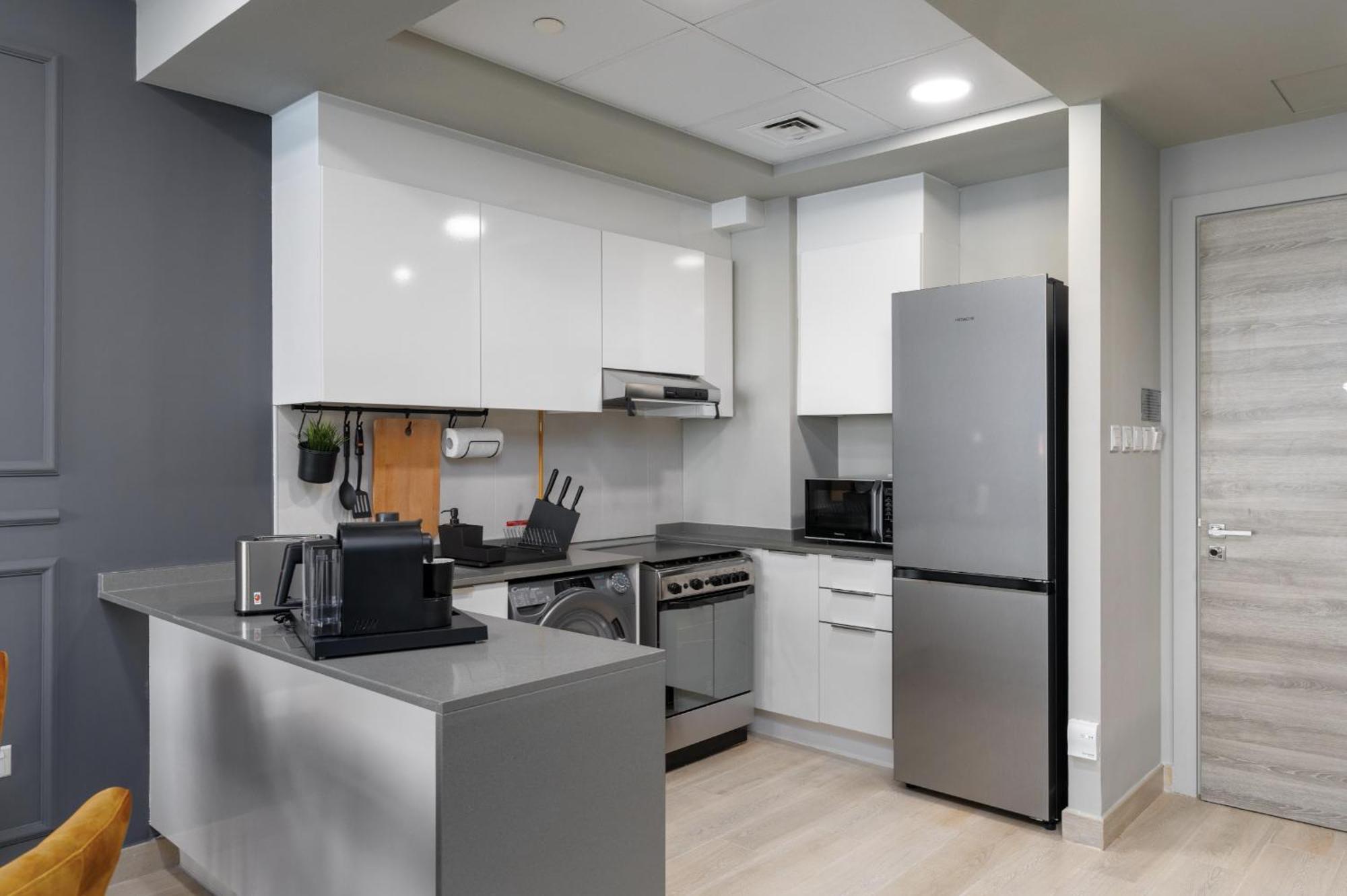 Blvd - Upgraded Highrise Suites * Dubai